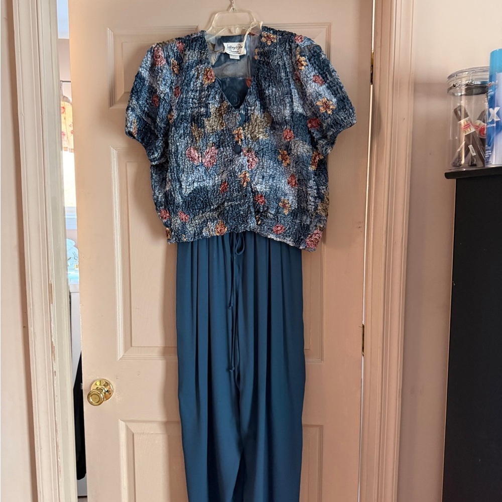 Elegant Green-Blue Jumpsuit with Floral Top